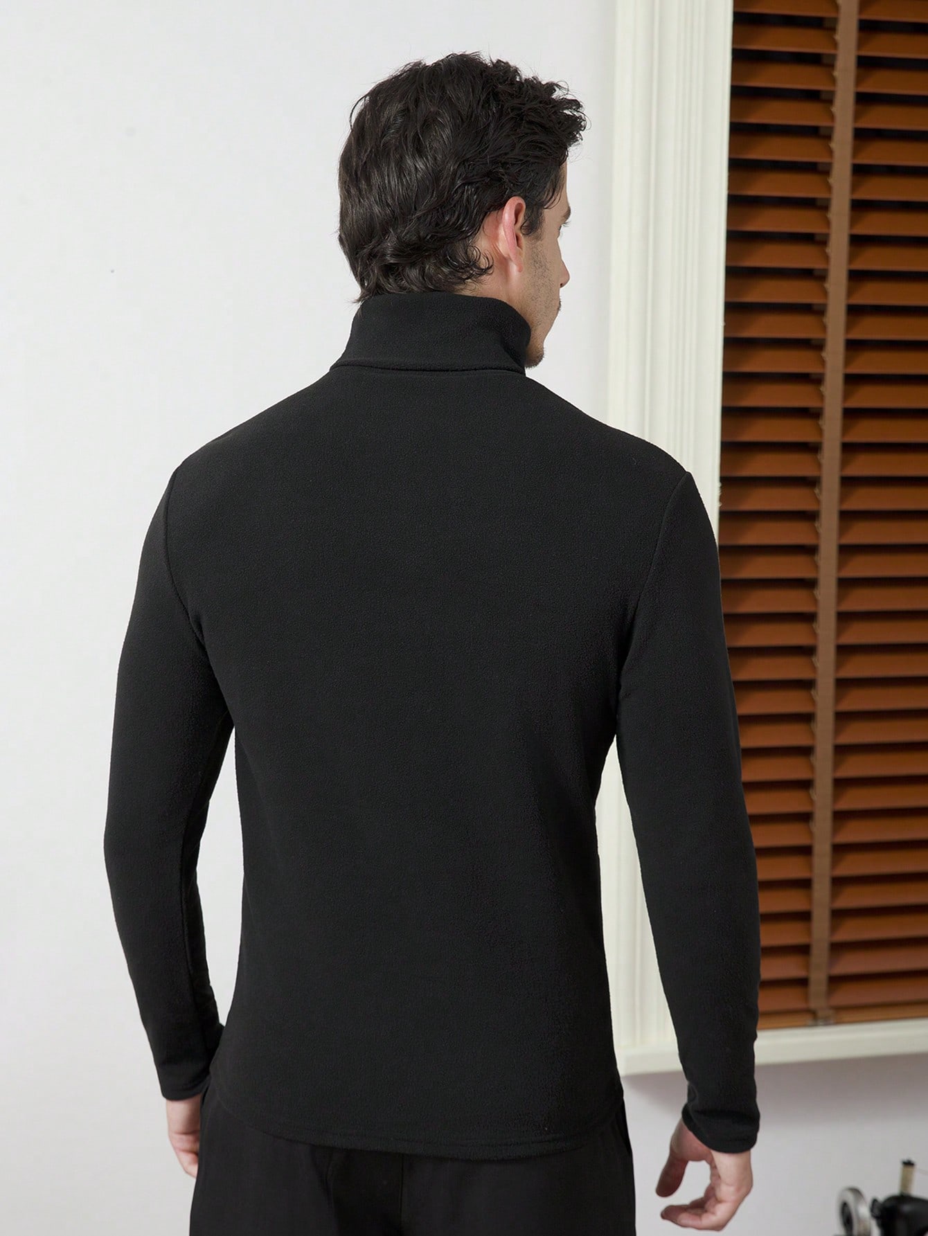 Men's Black High-Neck Long Sle - Base Layer Top avaliação e preço